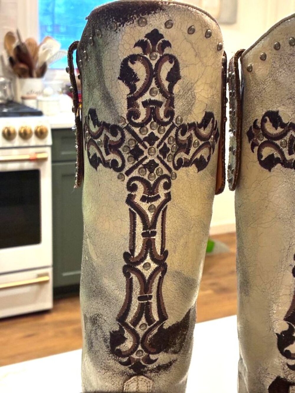 Old Gringo Tall Western SnipToe Boots 6B Silver Brown Studded Cross Embroidered - Picture 6 of 15